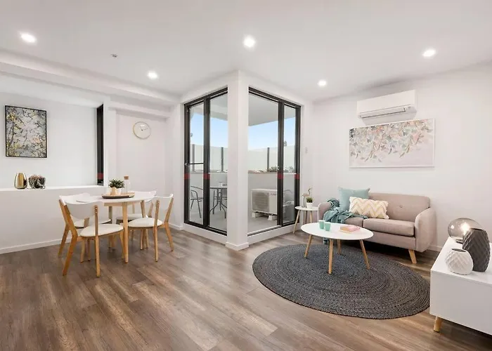 Boutique Heidelberg Heights 2Br Apartment 105