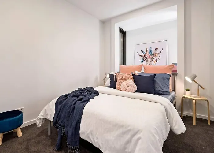Boutique Heidelberg Heights 2Br Apartment 105